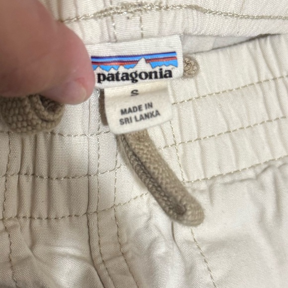 Patagonia 6" Funhoggers Shorts Undyed Natural Men's - Picture 6 of 6
